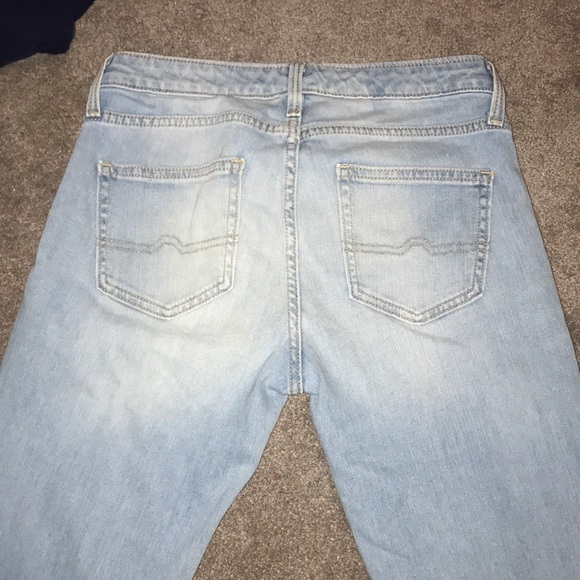 clothes - Picture 4 of 7